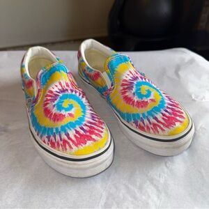 Vans Girls Asher Slip-On Shoe